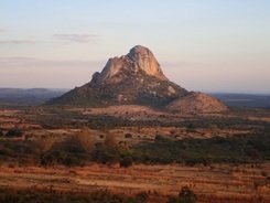 Mount Hora in Malawi. Von hier stammt die aelteste DNA-Probe der Studie von einer Frau, die vor ueber 8000 Jahren lebte.