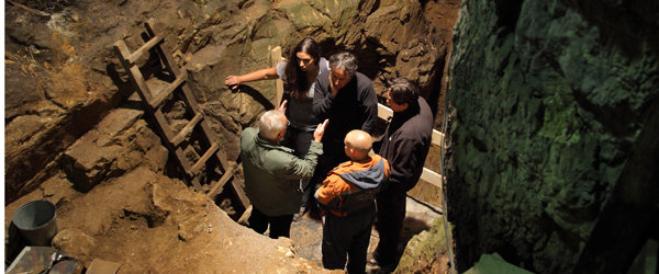 Fossil Fingerprinting and Identification of New Denisovan Remains from Pleistocene Asia (FINDER) Fossil Fingerprinting and Identification of New Denisovan Remains from Pleistocene Asia (FINDER)