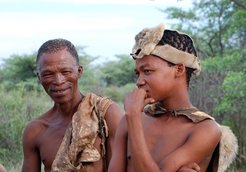 On average, paternal age in southern African foraging societies is 10 years, and 46 years in southern African agriculturalist societies.