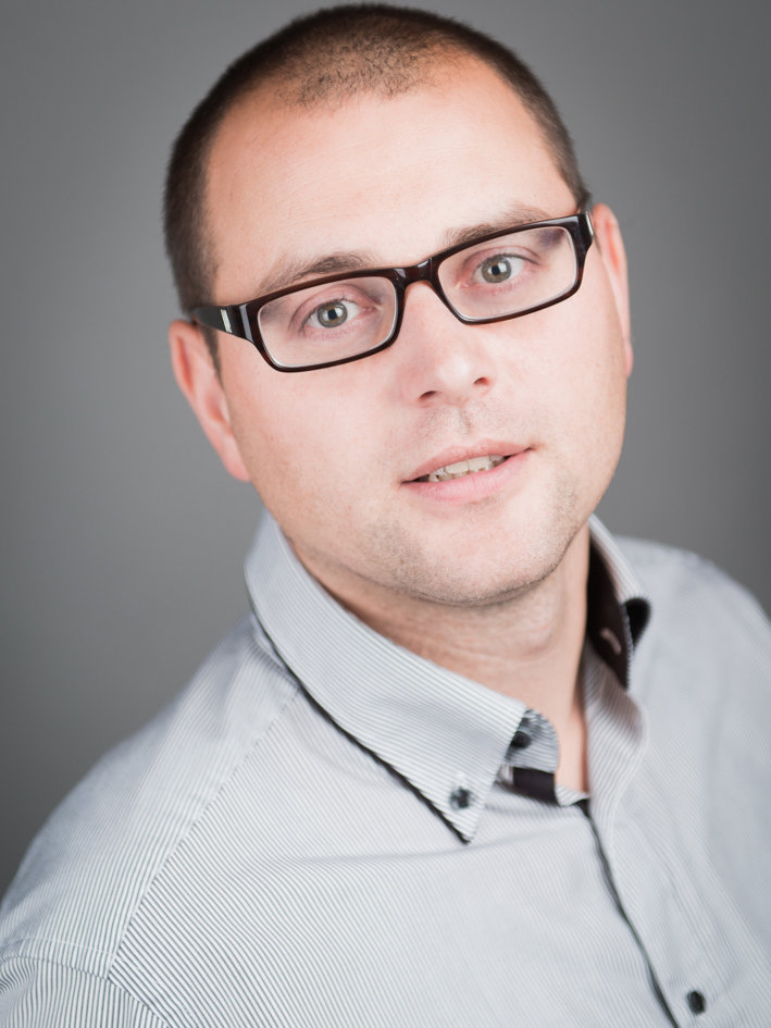 Dr. Alexander Stößel Dr. Alexander Stößel